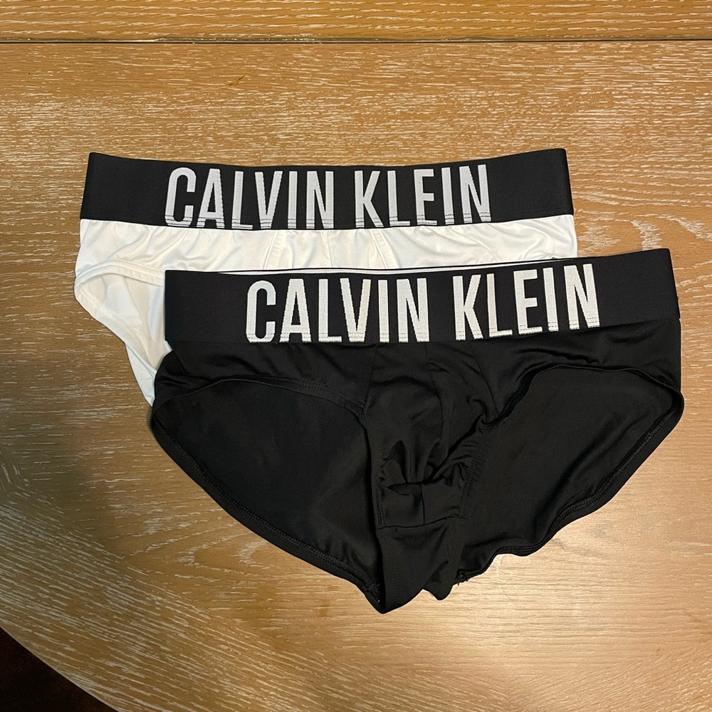 Calvin Klein intense power briefs (2) medium